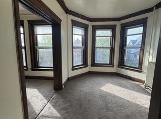715 E 1st St #4, Duluth, MN 55805