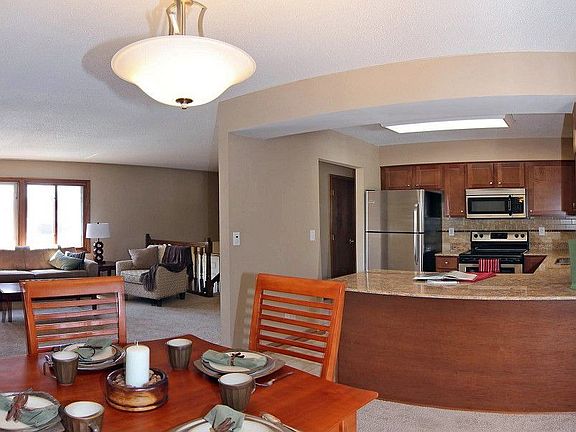 4th image of 7361 Logan Ct N