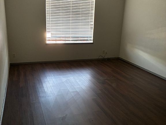 2nd image of 204 Brian Rd