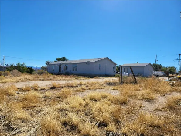11125 Golden Poppy Ln, Victorville, CA 92392