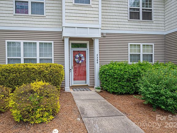 2nd image of 2388 Loch Stone Dr Unit E