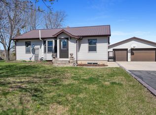 6854 Belmont Rd, South Haven, MN 55382