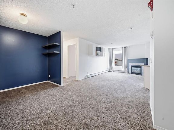 3rd image of 3208 SW Valleyview Park SE #208