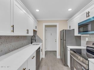 39 Meadow Green Circle #D, Manalapan, NJ 07726