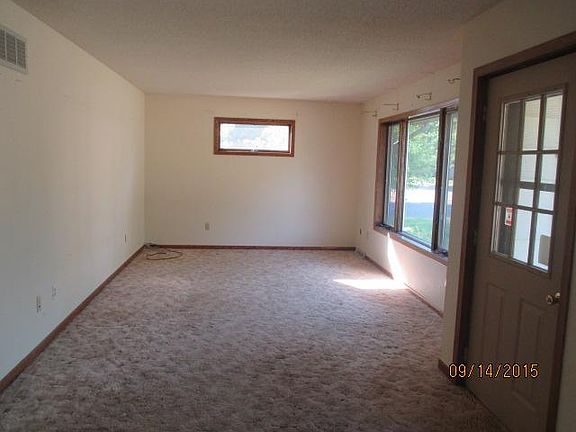 4th image of 850 2nd Ave SW