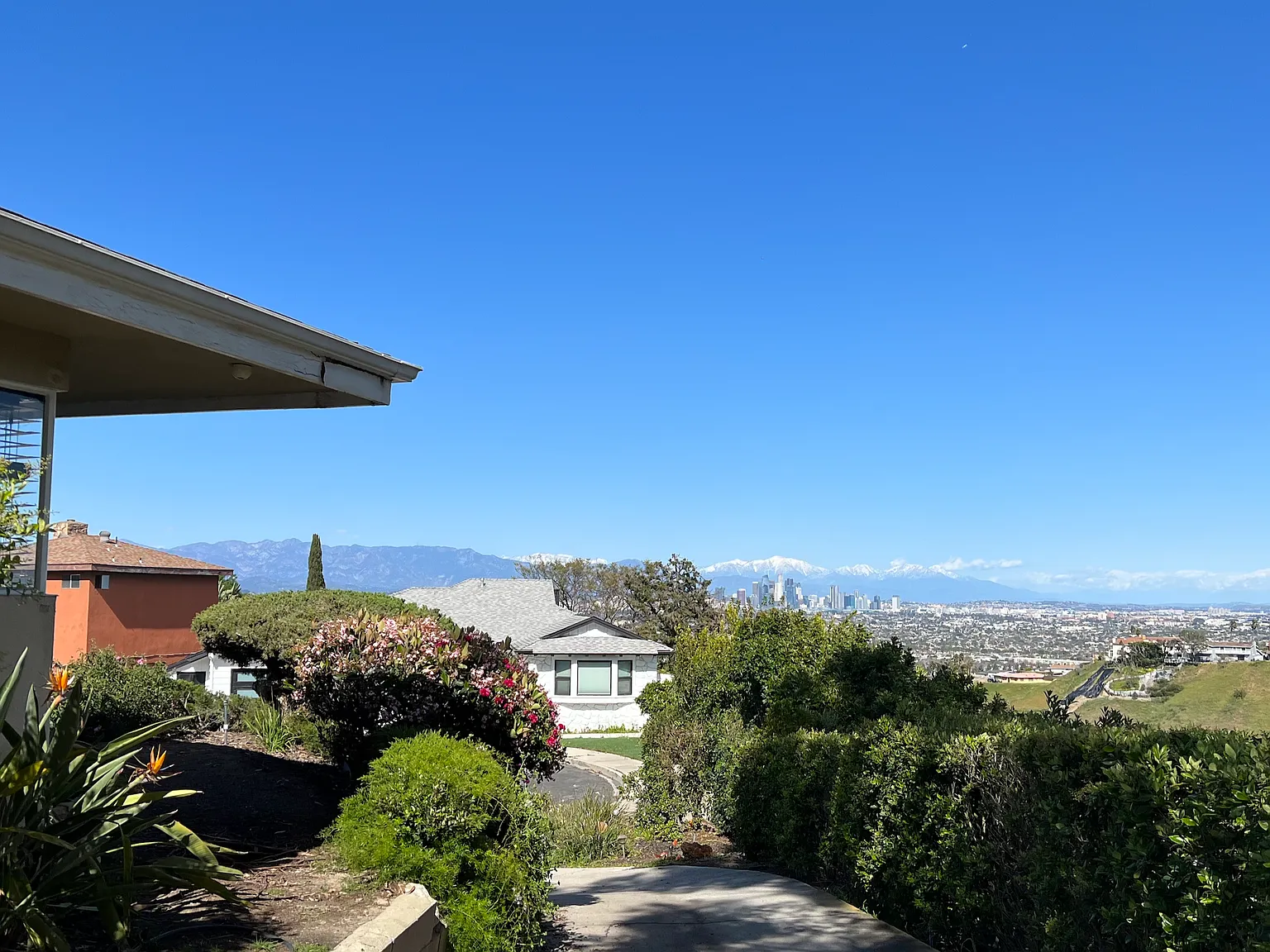 Punta Alta Dr, Los Angeles — Photo 3