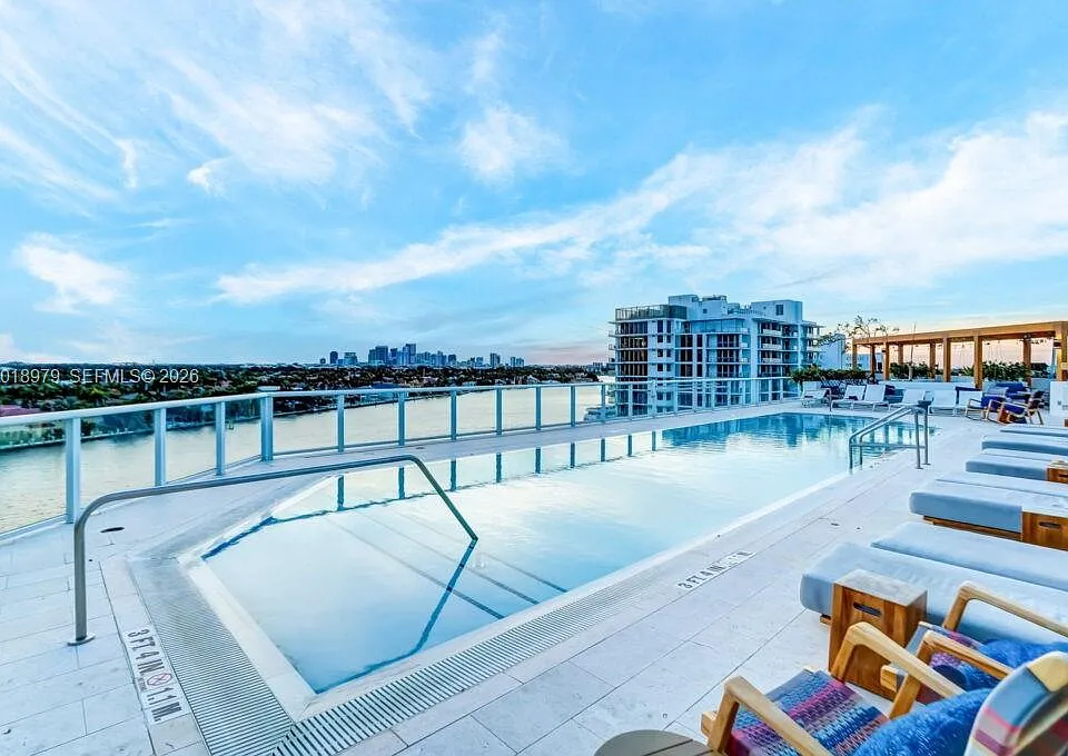 401 N Birch Rd #Townhouse 2