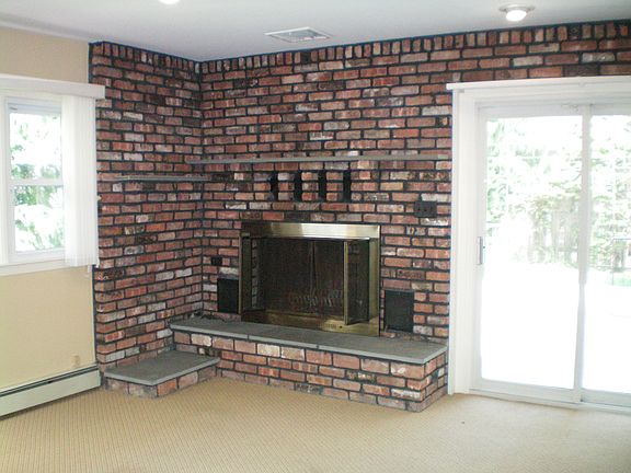 5th image of 533 Derby Dr E