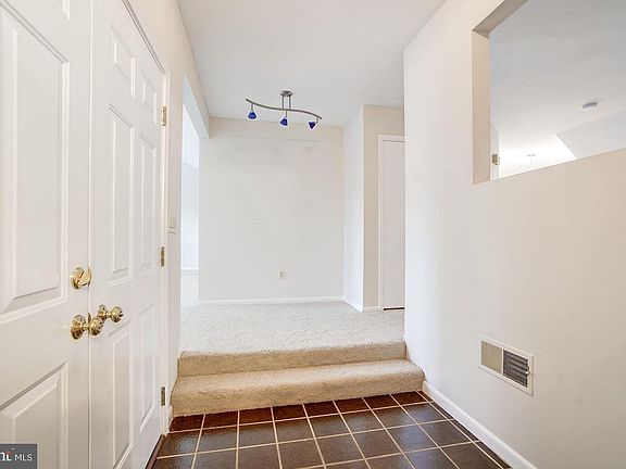 4th image of 9926 Great Oaks Way