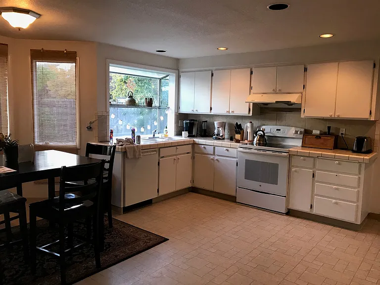 2135 NW 160th Ave — Photo 11