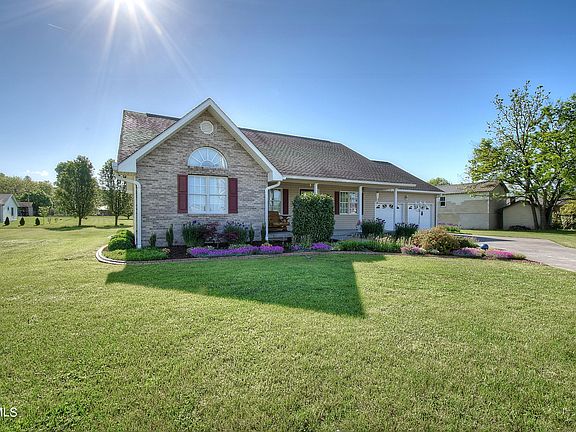 2nd image of 107 Maggie Ct