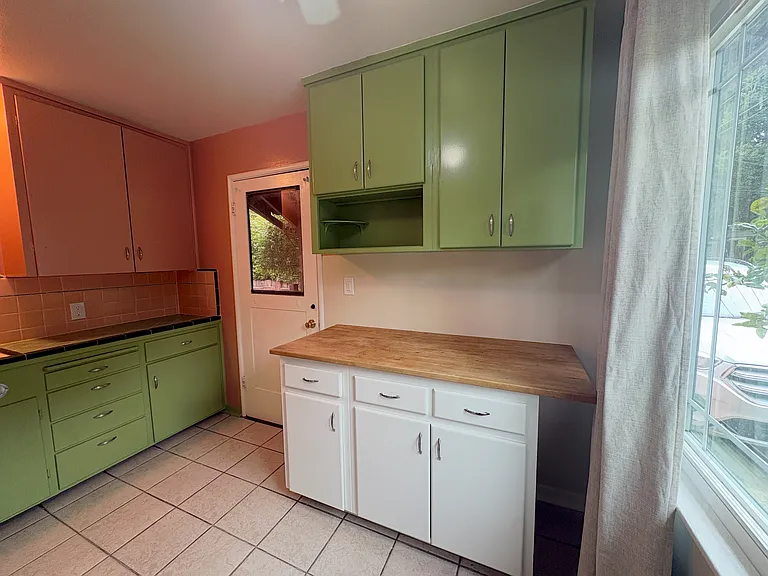 137 Rincon St — Photo 5