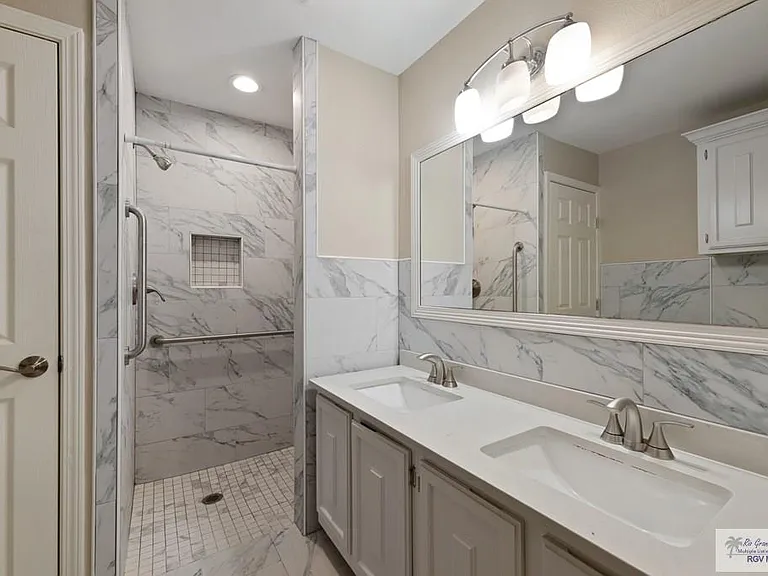 1500 Palm Valley Dr — Photo 13