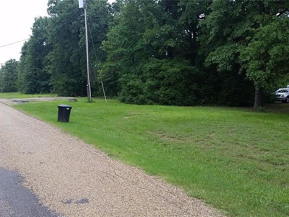 3rd image of 11088 Cedar Dr