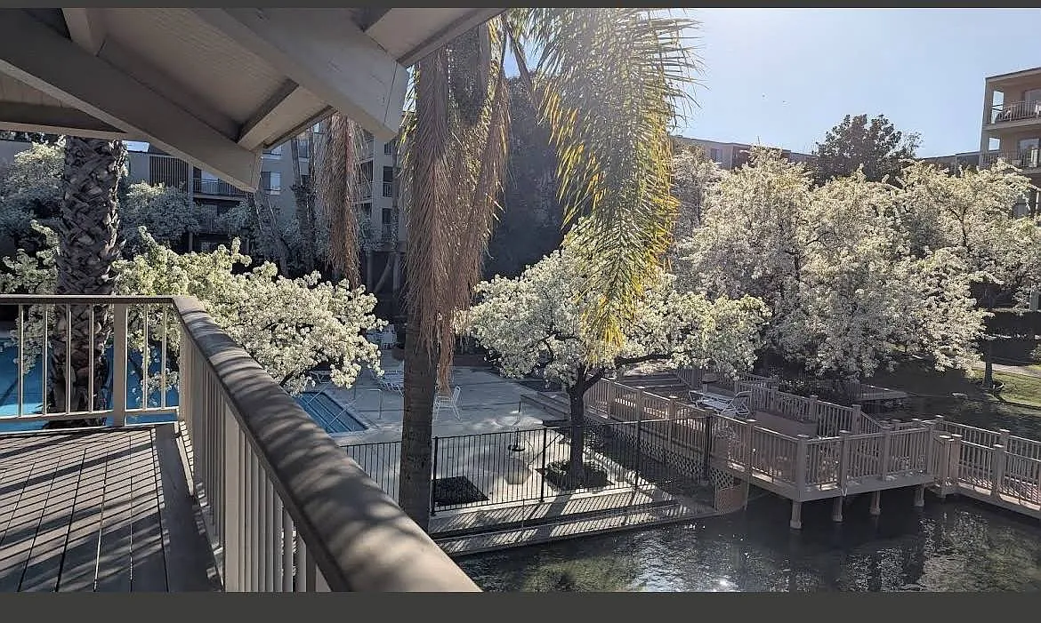 1 bed, 517 sqft, $2,200 — Photo 1