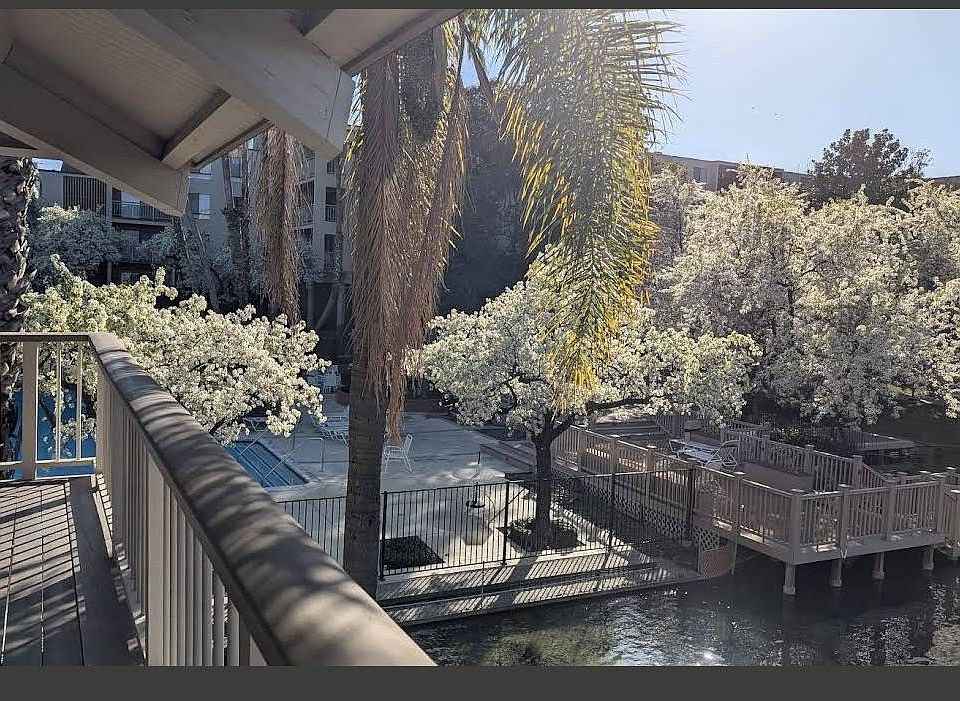 1st image of 340 N Civic Dr APT 409