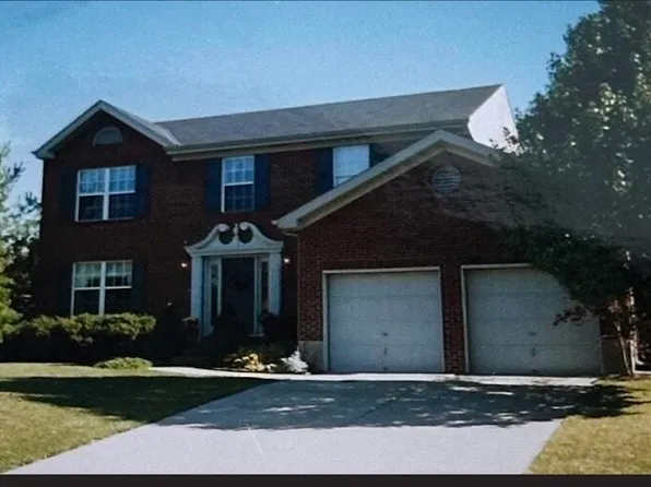 2081 W Horizon Dr, Hebron, KY 41048