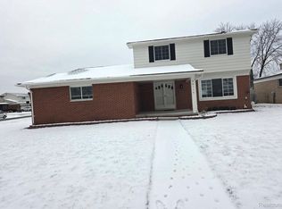 36117 Del Ray Dr, Sterling Heights, MI 48310