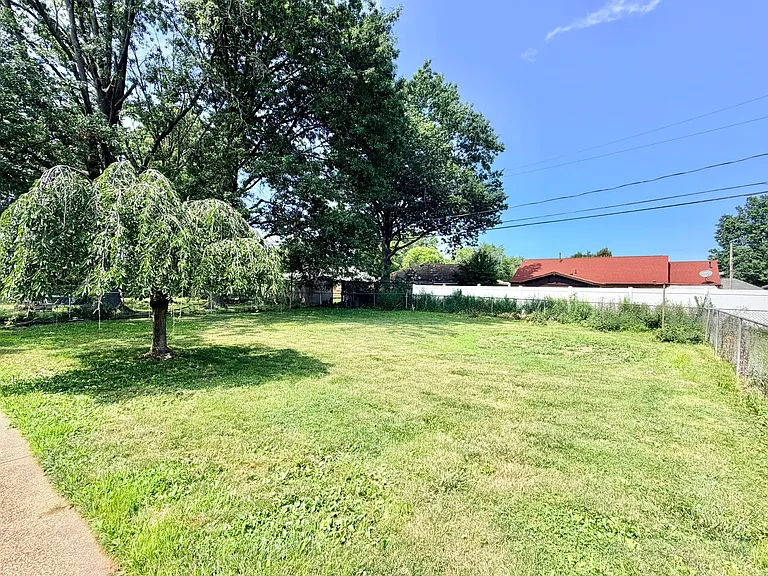 573 Hemlock Dr — Photo 18