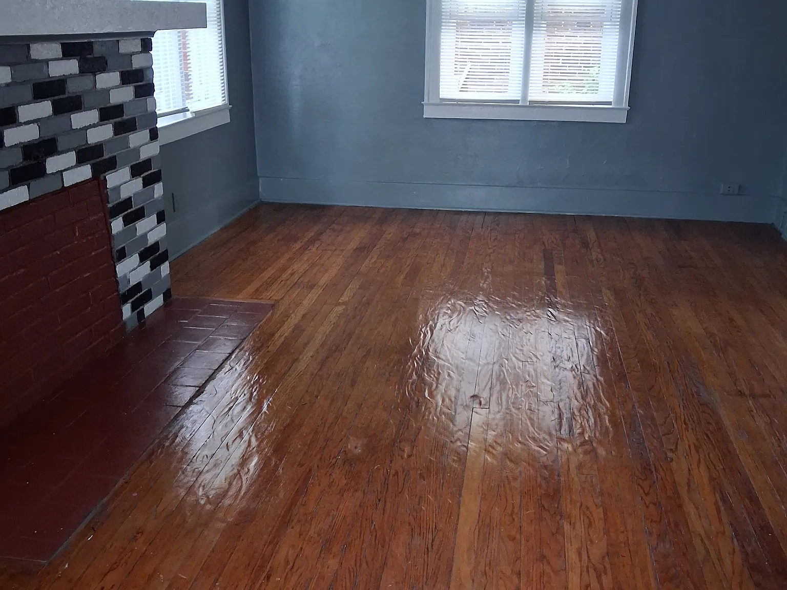 3 bed, 1.5 bath, 1330 sqft, $1,400 — Photo 3