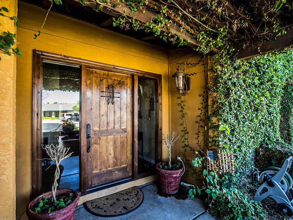 1st image of 229 W Tierra Buena Ln