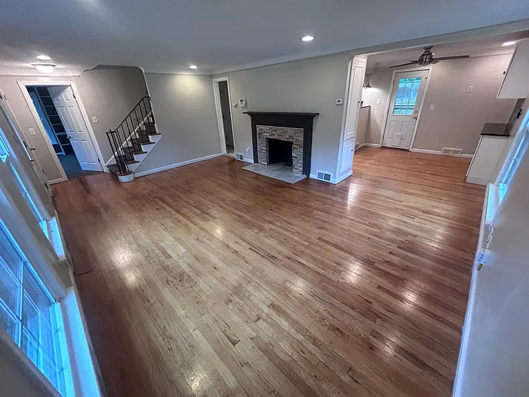 20825 Farnsleigh Rd — Photo 4