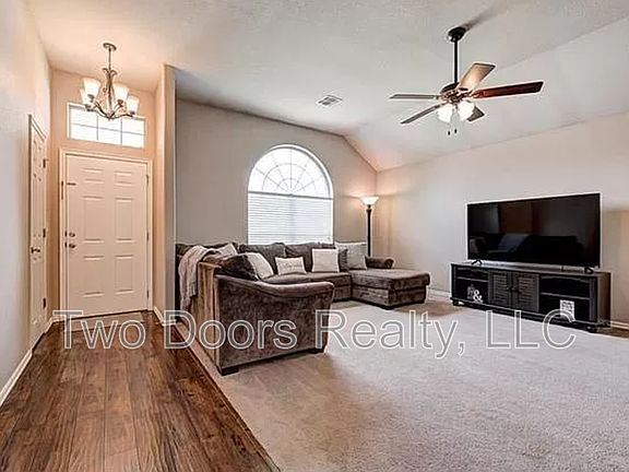 3rd image of 13244 Almond Dr