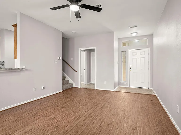 16546 Pentonshire Ln — Photo 7
