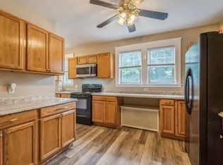 17 Kendall St APT 2, Worcester, MA 01605