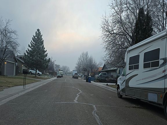 5th image of 3729 S Peoria Way