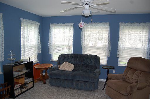 2nd image of 509 Golden Harvest Rd