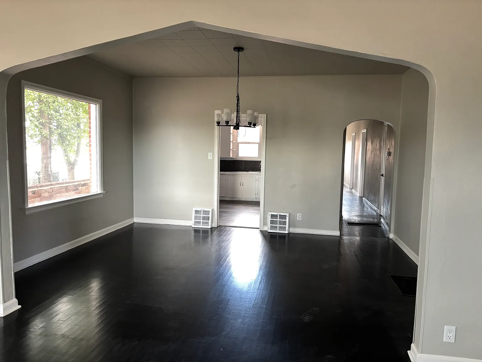 4 bed, 2934 sqft, $1,500 — Photo 3