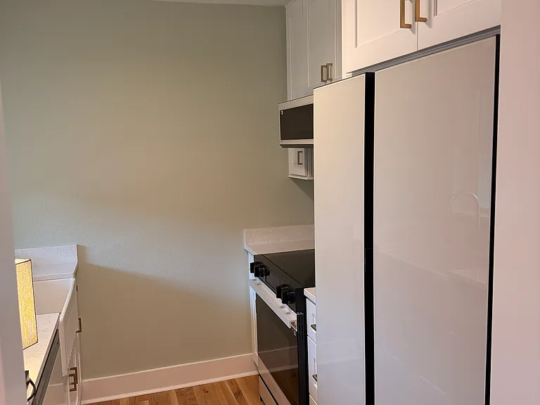 238 N Main St — Photo 5
