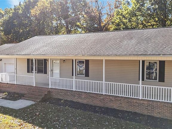 2nd image of 193 Matthew Dr