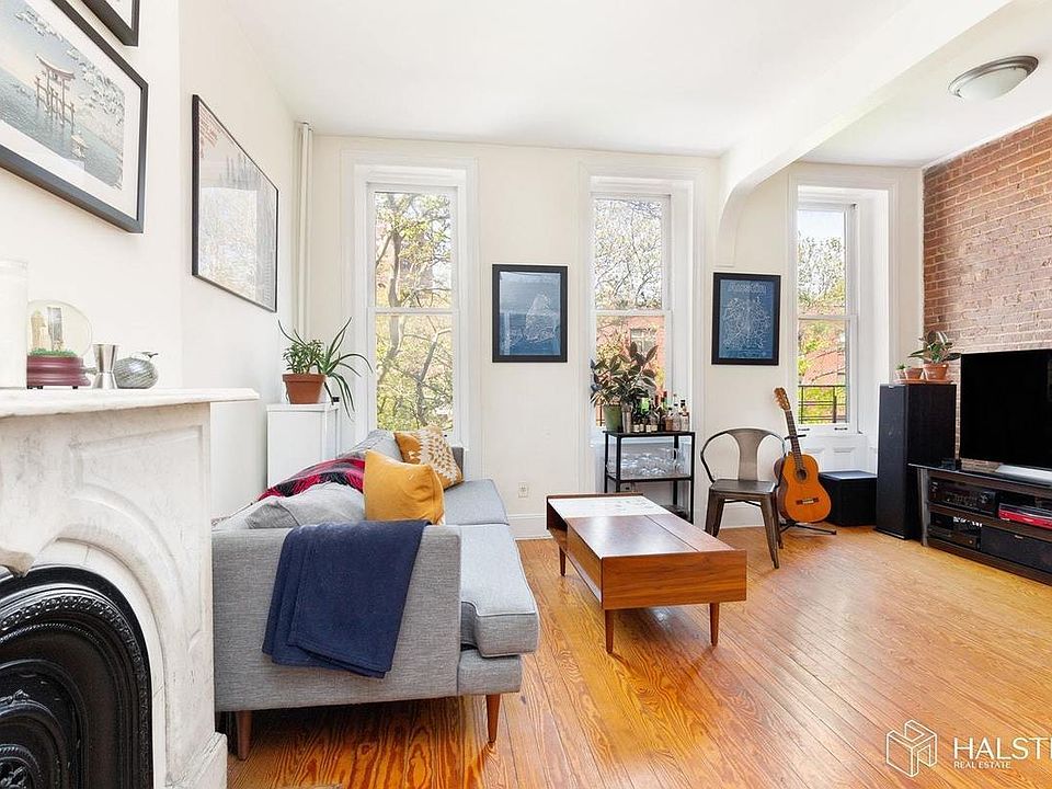 1st image of 437 Clermont Ave #2