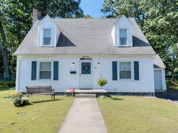 29 Montague St, Worcester, MA 01603