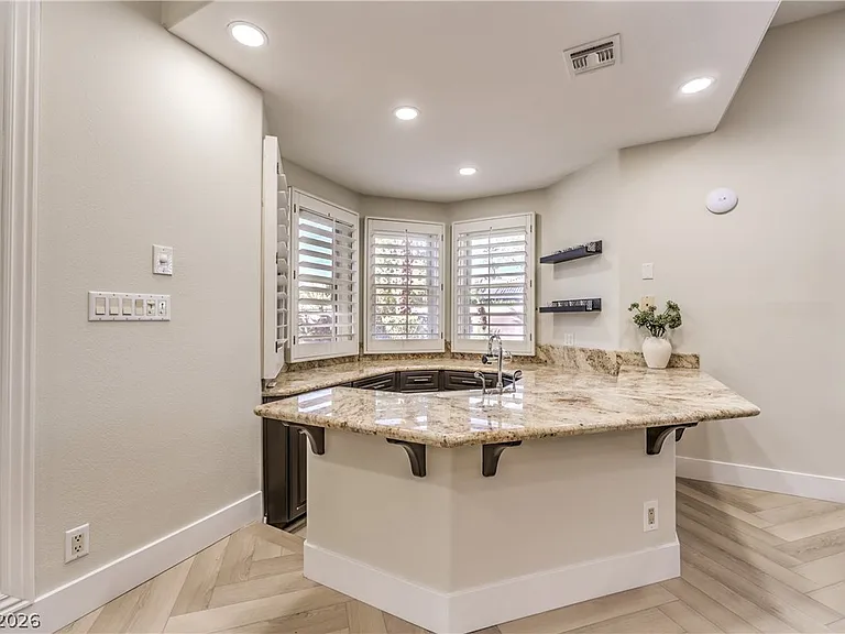 7520 Captains Harbor Dr — Photo 40
