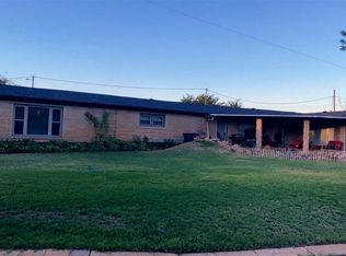 1204 S 10th St, Lamesa, TX 79331