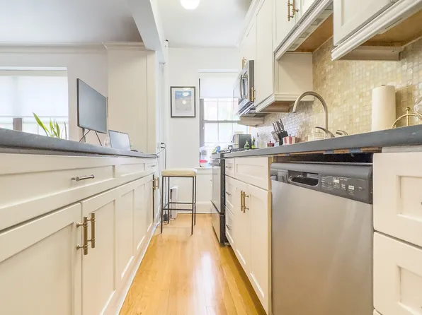 115 East 72nd Street image 1 of 11