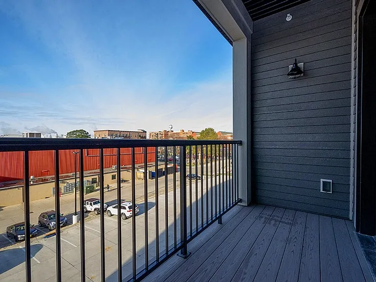 Depot Building C Luxury Rentals — Photo 20