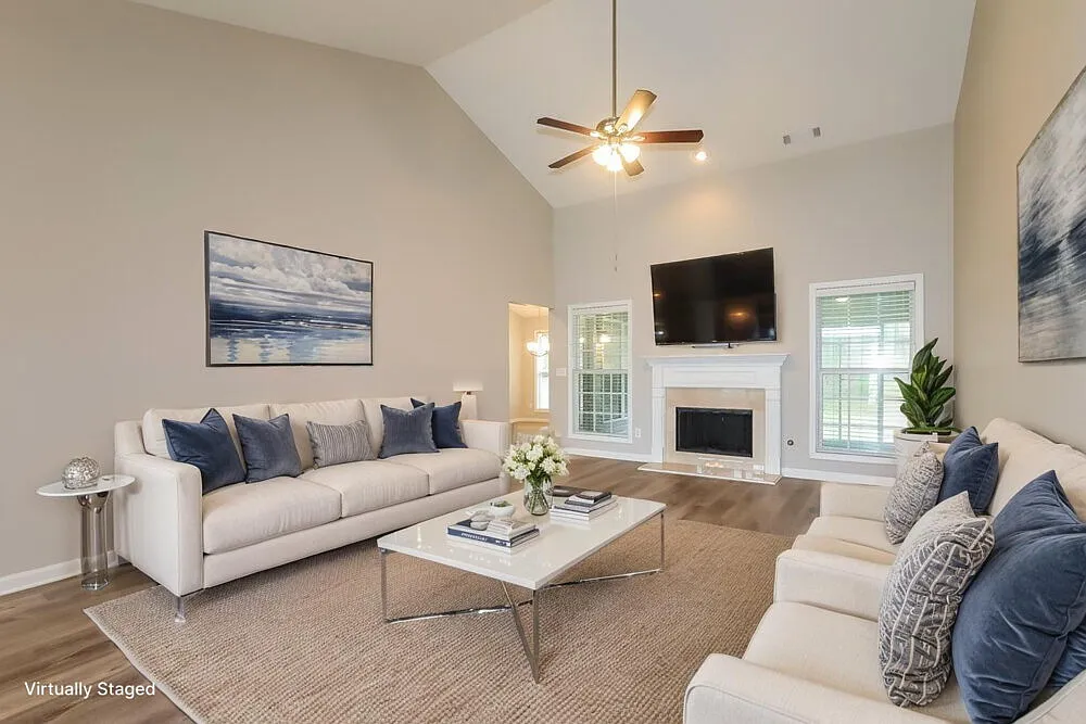 4 bed, 3.0 bath, 2370 sqft, $2,280 — Photo 4