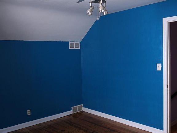 3rd image of 3926 Princeton Blvd