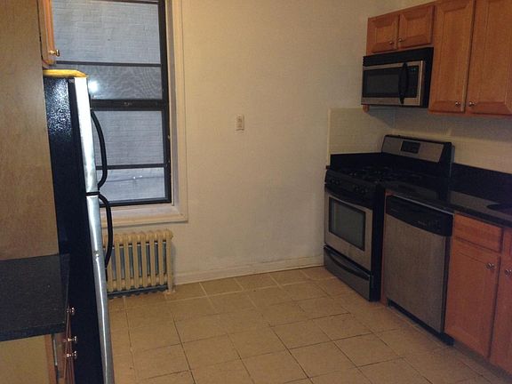 2nd image of 4312 46th St