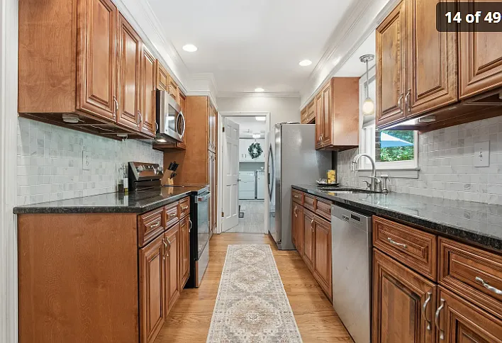 3 bed, 2.5 bath, 3375 sqft, $3,500 — Photo 3