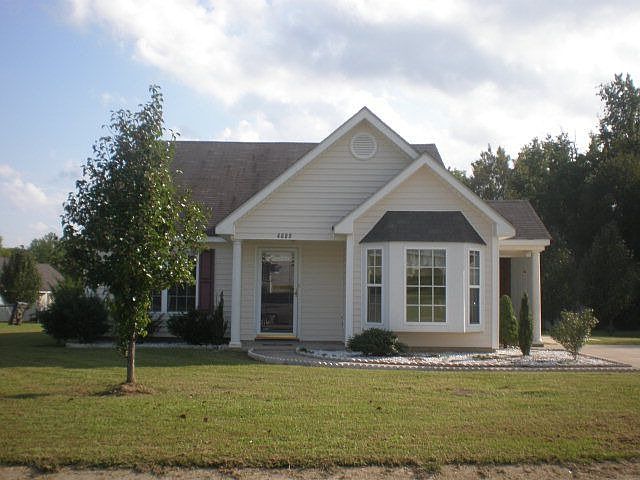 1st image of 4609 Lily Walk