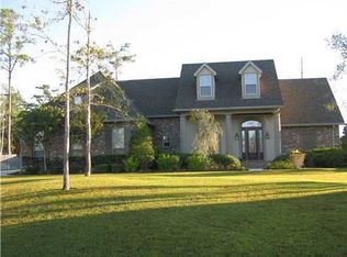 124 Rivers Edge Ct, Slidell, LA 70461