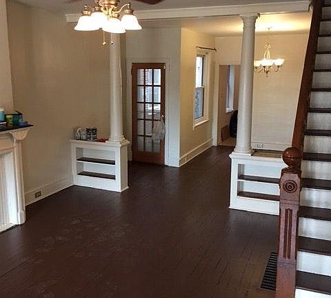 2nd image of 903 S Broom St