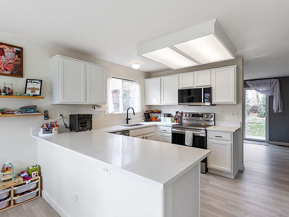 5th image of 11317 W Crestline Pl