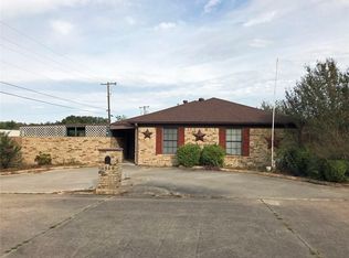 1406 Elmwood St, Sulphur Springs, TX 75482