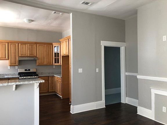 4th image of 766 Clementina St